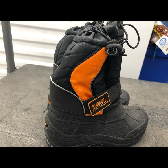 Khombu Youth Kids Black&Orange Faux Boots Size 2M - Picture 2 of 8